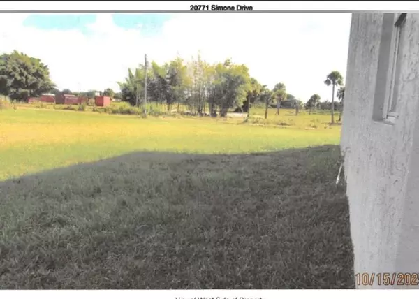 Loxahatchee, FL 33470,20771 Simone Dr