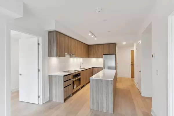 Vaughan, ON L4J 0L5,8 Beverley Glen BLVD #D-329