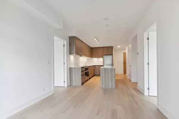 Vaughan, ON L4J 0L5,8 Beverley Glen BLVD #D-329