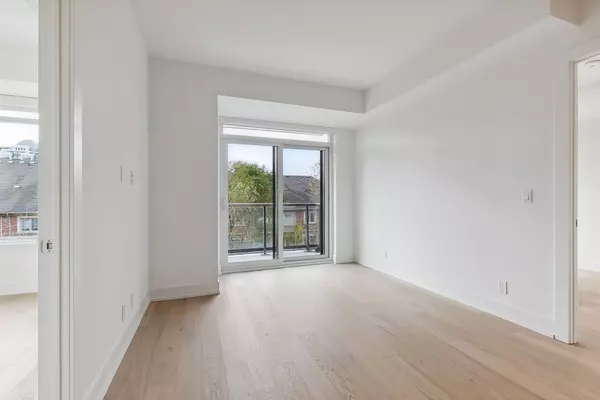 Vaughan, ON L4J 0L5,8 Beverley Glen BLVD #D-329