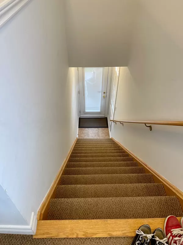 Markham, ON L6B 1E6,2933 Bur Oak AVE #A