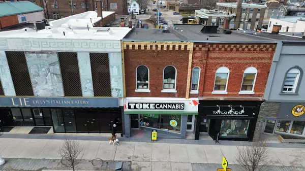 Midland, ON L4R 3M3,262 King ST