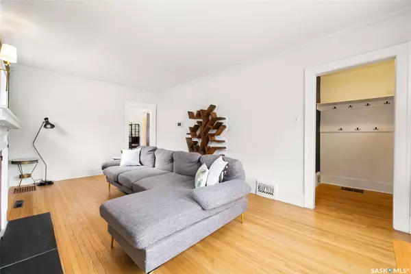 Regina, SK S4T 3P1,2314 Elphinstone STREET