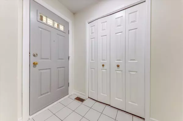 Mississauga, ON L5B 3M2,475 Wallenberg CRES