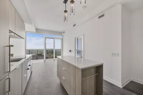 Mississauga, ON L5G 0E1,28 Ann ST #1805