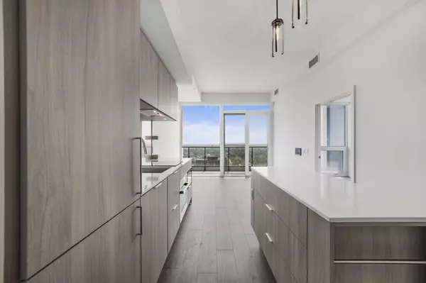 Mississauga, ON L5G 0E1,28 Ann ST #1805