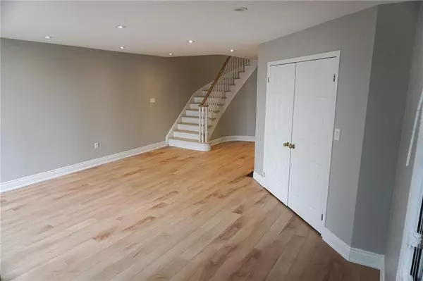 Hamilton, ON L9A 4T4,343 UPPER WENTWORTH ST