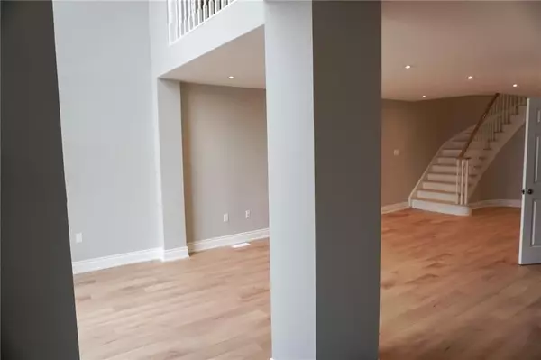 Hamilton, ON L9A 4T4,343 UPPER WENTWORTH ST