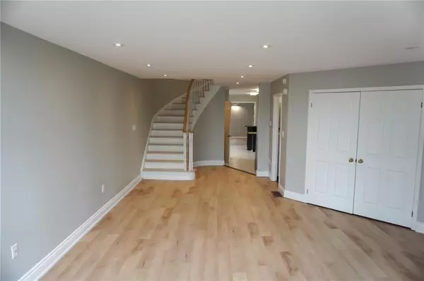 Hamilton, ON L9A 4T4,343 UPPER WENTWORTH ST