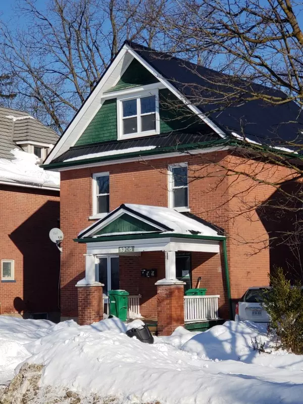 Peterborough, ON K9J 5M1,1306 Monaghan RD