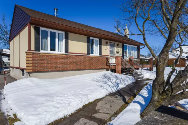 Blossom Park - Airport And Area, ON K1T 1H9,1867 Kingsdale AVE