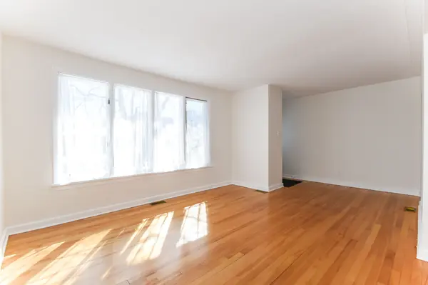 Blossom Park - Airport And Area, ON K1T 1H9,1867 Kingsdale AVE