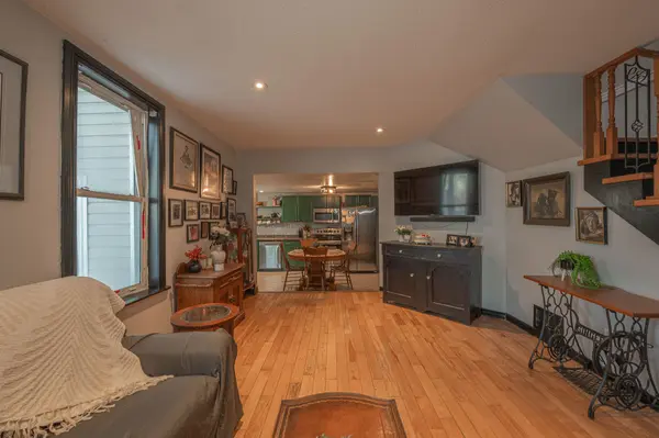 Peterborough, ON K9J 5R8,1031 High ST