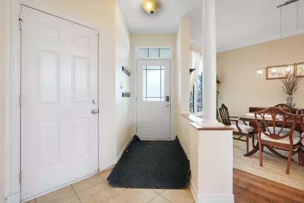 Blossom Park - Airport And Area, ON K1V 1X3,801 Feather Moss WAY