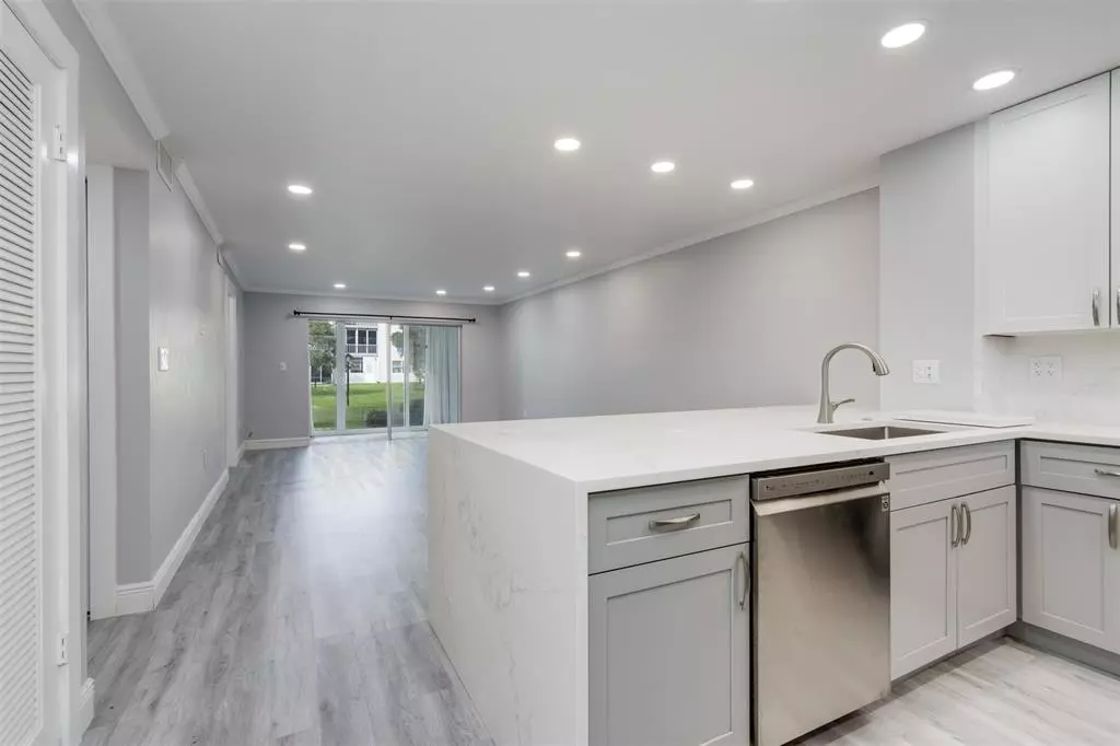 Boca Raton, FL 33428,9856 Marina Blvd #1314