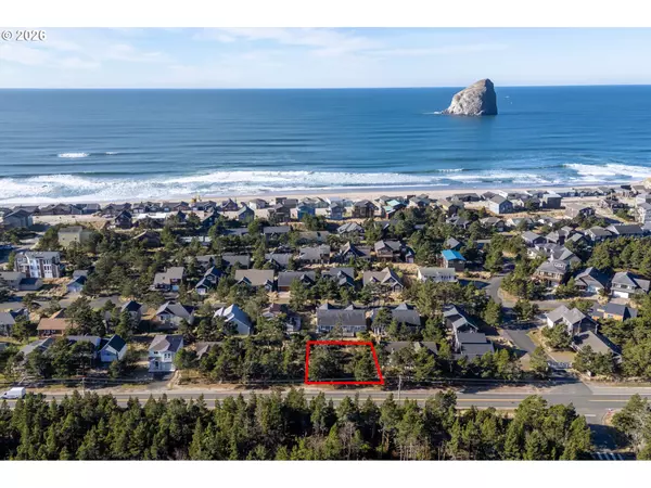 Pacific City, OR 97135,13700 Cape Kiwanda DR