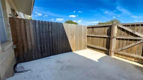 Denison, TX 75020,1905 W Morton Street #20