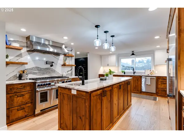 Eugene, OR 97408,2915 CHUCKANUT ST