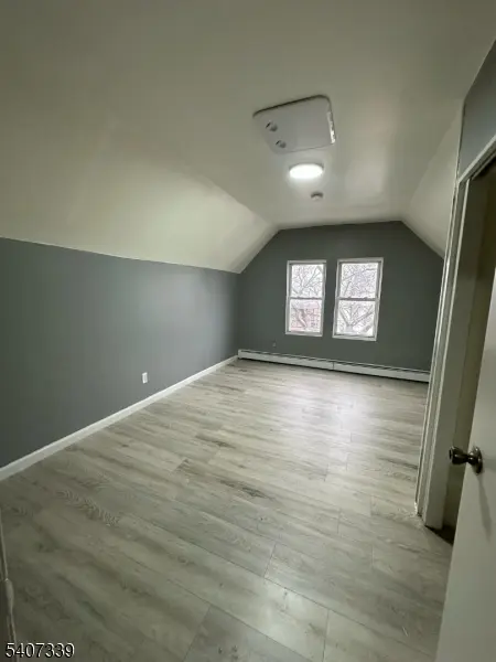 Jersey City, NJ 07305,46 Woodlawn Ave