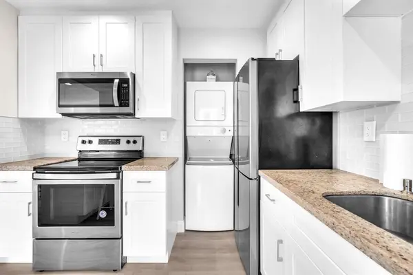 Pompano Beach, FL 33062,3213 Colony Club Rd