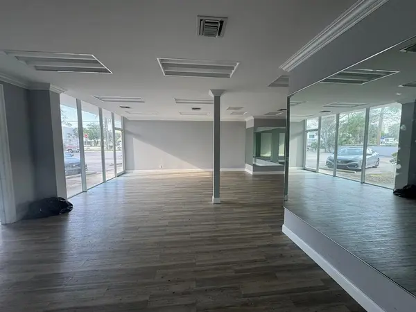 Fort Lauderdale, FL 33306,2831 E Oakland Park Blvd #6