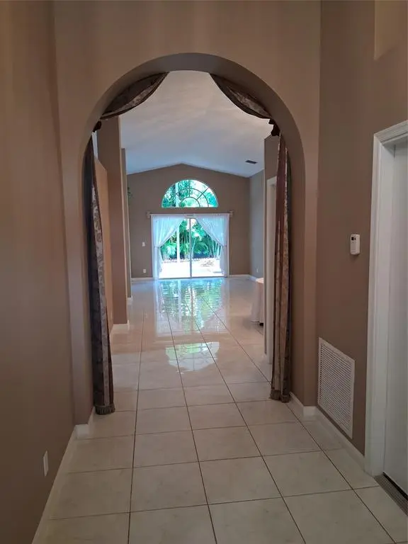 Royal Palm Beach, FL 33411,231 Preserve Ct