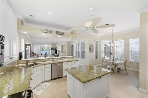 Hutchinson Island, FL 34949,3336 Caracal Dr