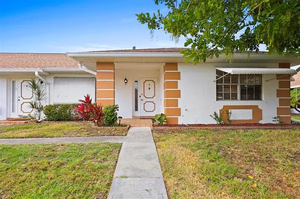 943 Savannas Point Dr #D, Fort Pierce, FL 34982