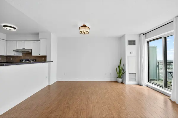 Richmond Hill, ON L4B 4T9,39 Oneida CRES #1103