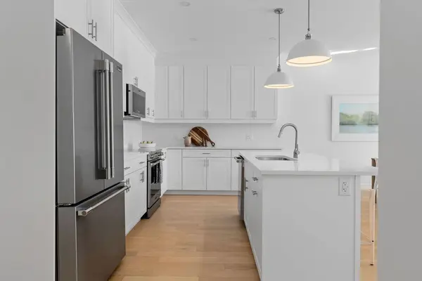 Centre Hastings, ON K0K 2K0,71 Seymour ST W