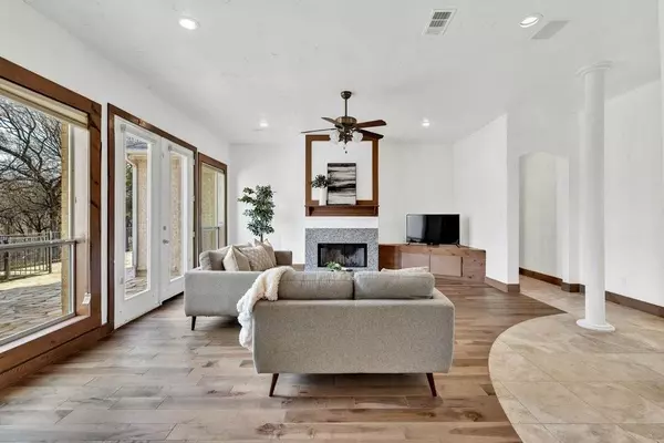 Cedar Hill, TX 75104,324 Rolling Oaks Ridge