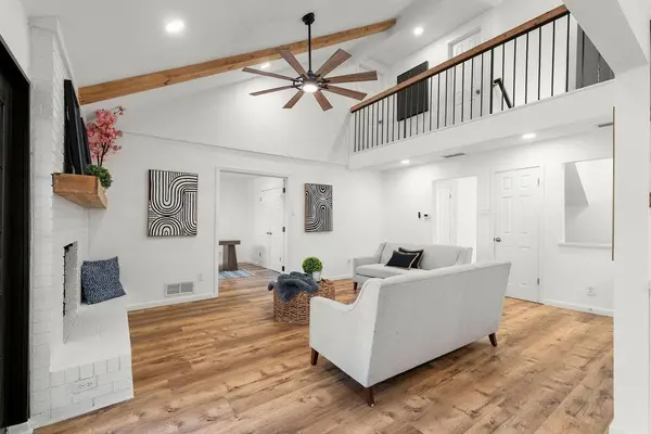 Dallas, TX 75238,11022 Ferndale Road