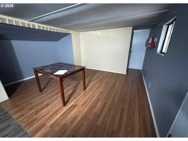 Hermiston, OR 97838,1215 SW 11th ST #112