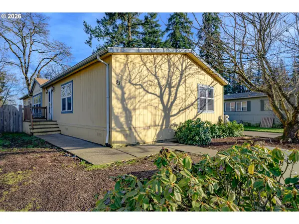 1282 E 3RD ST #83, Lafayette, OR 97127