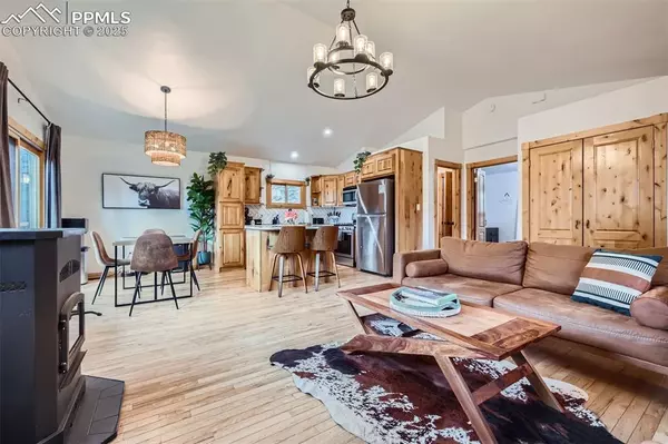 Florissant, CO 80816,1978 High Chateau RD