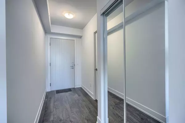 Oshawa, ON L1L 0R5,2550 Simcoe ST N #421