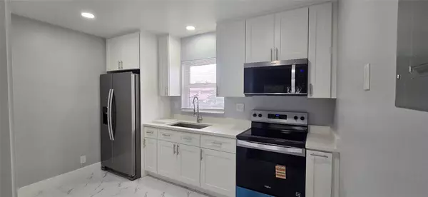 Coral Springs, FL 33065,8606 NW 35th St #5