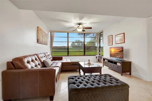 Davie, FL 33324,1502 Whitehall Dr #106