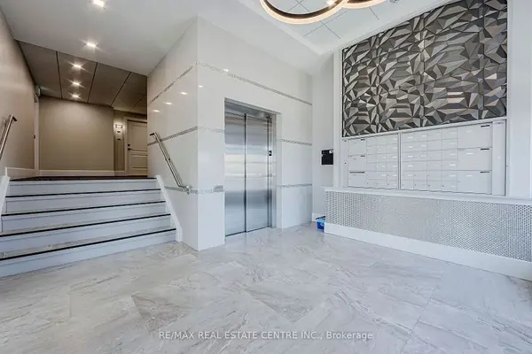 Orangeville, ON L9W 7S3,105 Spencer AVE #305