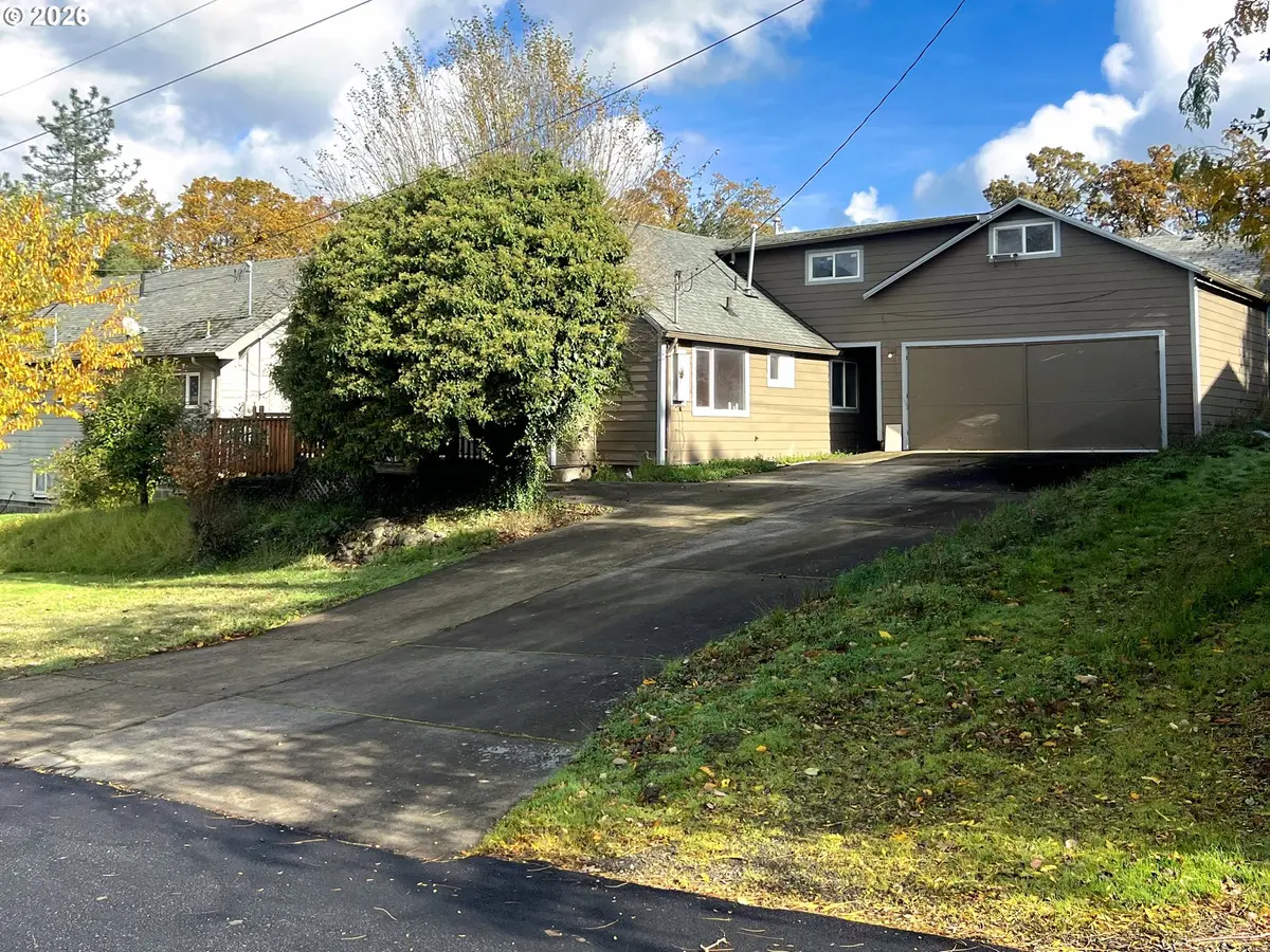 Springfield, OR 97477,425 S 3RD ST