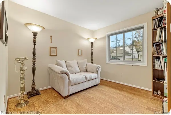 Wixom, MI 48393,746 Red Maple LN