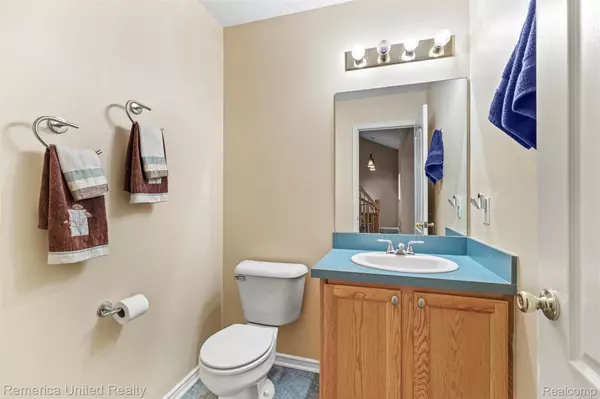 Wixom, MI 48393,746 Red Maple LN