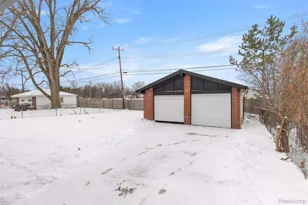 Livonia, MI 48154,15345 Bainbridge ST