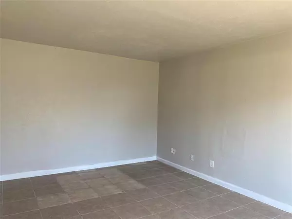 Arlington, TX 76014,2425 Limestone Drive