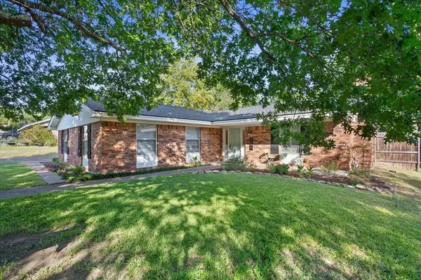 Woodway, TX 76712,8901 Panther Drive