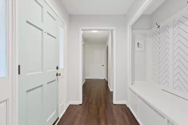 Woodway, TX 76712,8901 Panther Drive