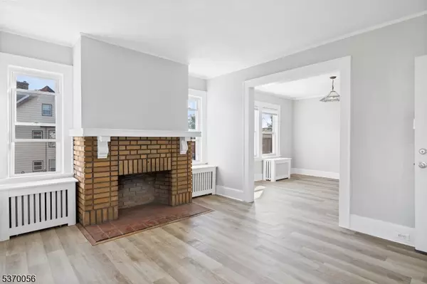 East Orange City, NJ 07017,296 N Maple Ave #2