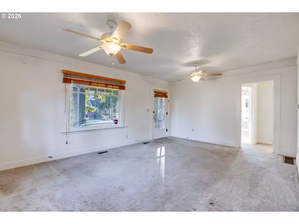 Portland, OR 97233,2223 SE 139th AVE