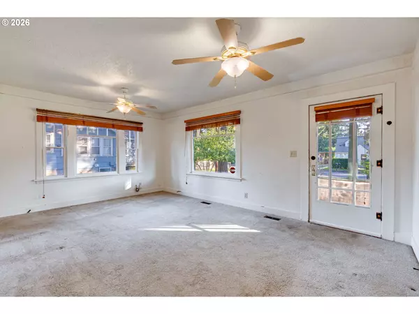 Portland, OR 97233,2223 SE 139th AVE