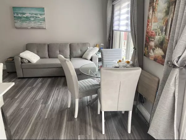 Brampton, ON L6S 1R8,12 Homeland CT